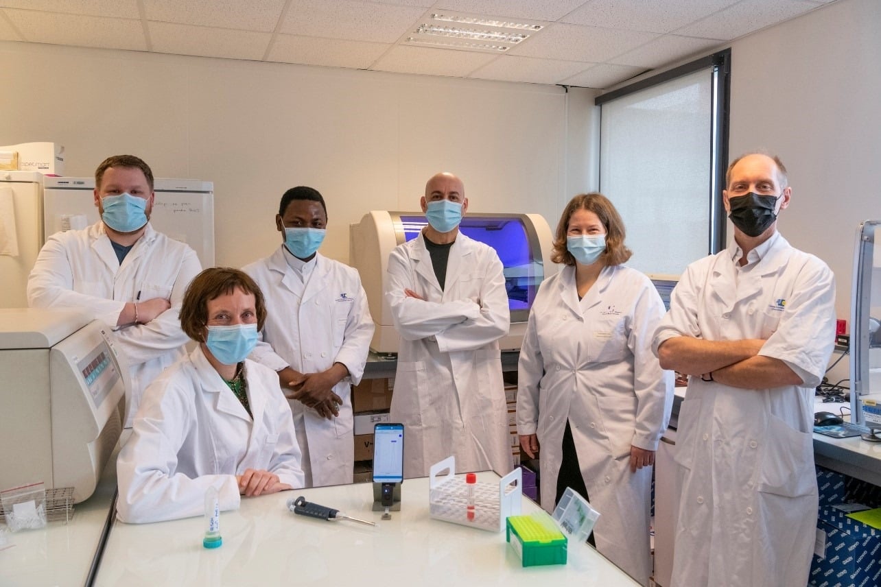 Numéro De Téléphone De L Hôpital De Poissy Se tester contre le Covid-19 avec son smartphone sera bientôt possible !